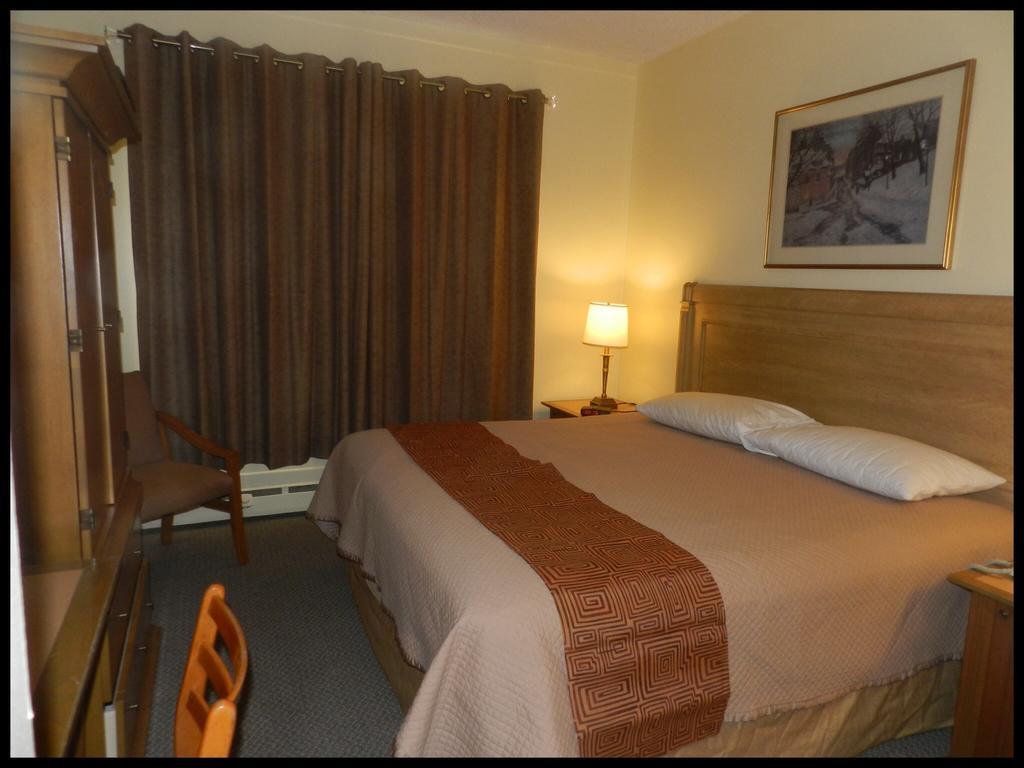 L'auberge De L'aeroport Inn