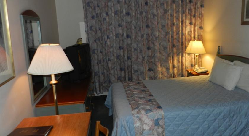 Inn L'auberge De L'aeroport 2*